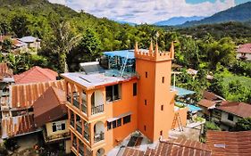 Sulawesi Castle